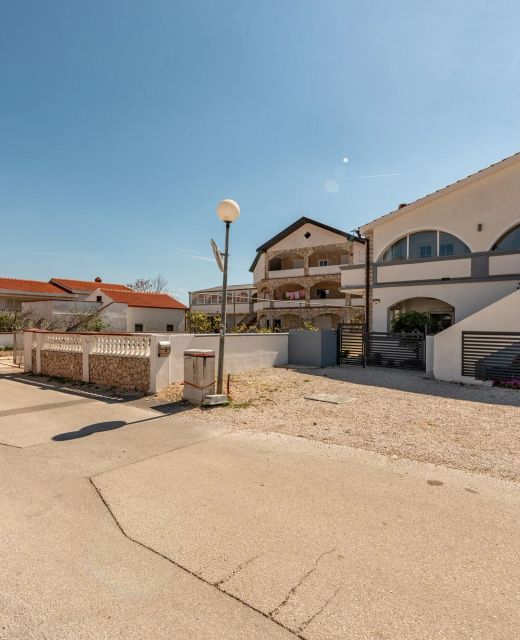 Apartments Oto Slatina
