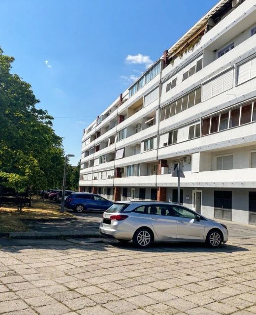 Május 1 Apartman Komló