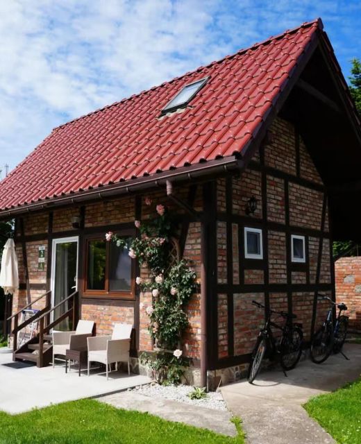 Domek nr 2 - widok na jezioro. Wolnostojący Kołczewo 