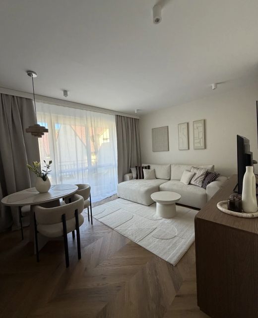Rewalacja Apartament Rezydencja Marino