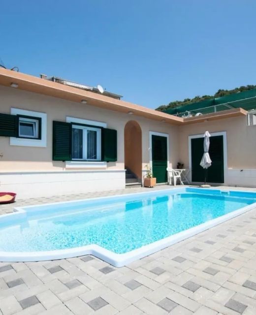 Family-friendly Apartments With Swimming Pool Okrug Donji, Čiovo - 25498 Okrug Donji