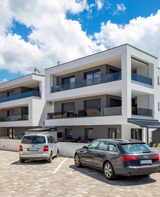 Apartments With Parking Space Vantačići, Krk - 25536 Vantačići