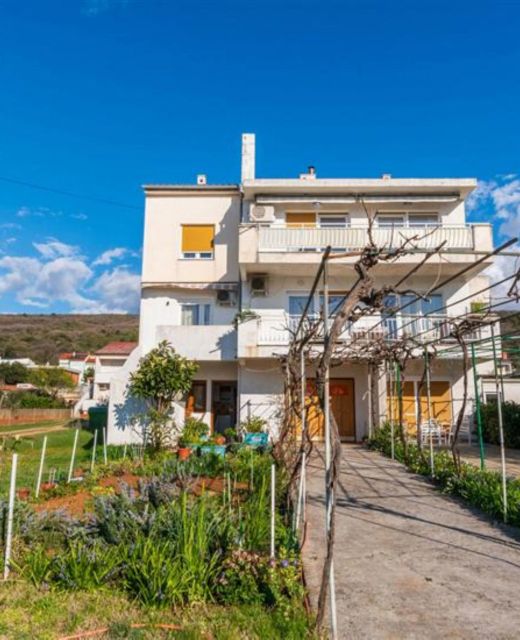 Apartments With Parking Space Punat, Krk - 26021 Punat