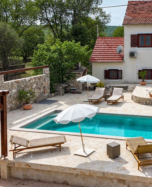 House Maja Authentic with Private Pool Drniš