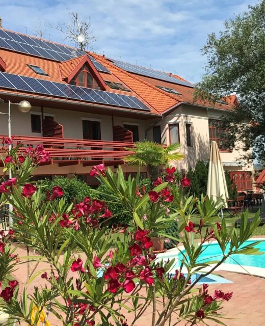 Zsanett Hotel Balatonkeresztúr