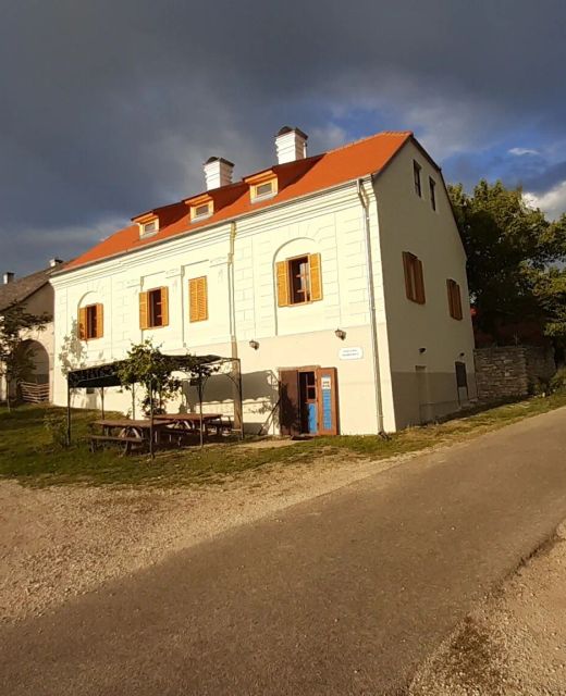 Köveskál Panzió Köveskál