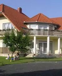 Szalóky Apartmanház Gyenesdiás