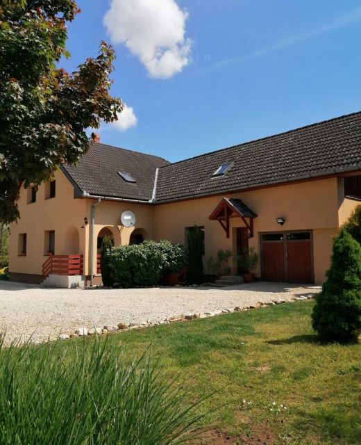 Hajnalka Apartmanház Kehidakustány