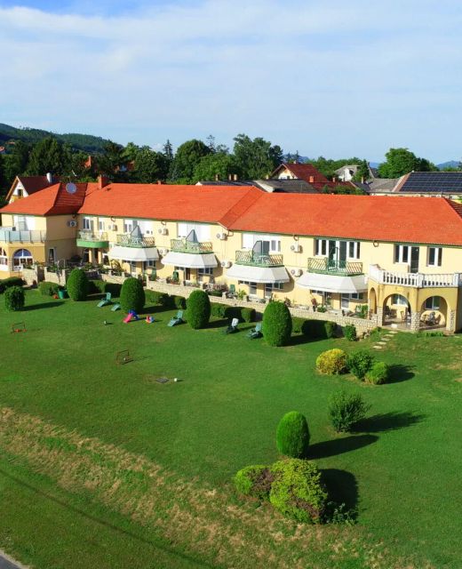 Karát Panzió Balatongyörök