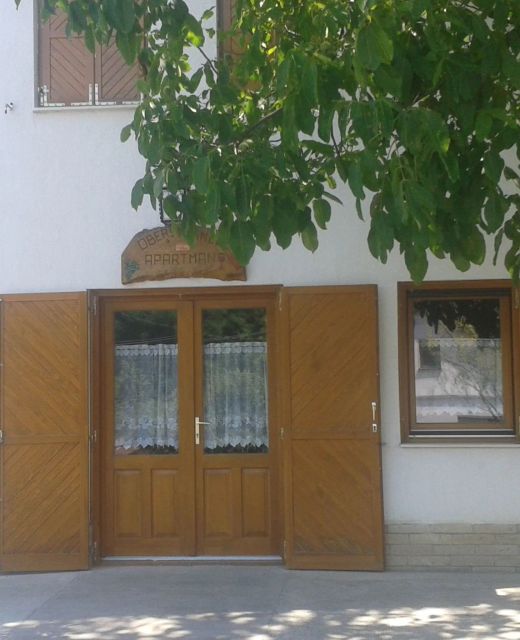 Oberst Pince és Apartman Nemesnádudvar