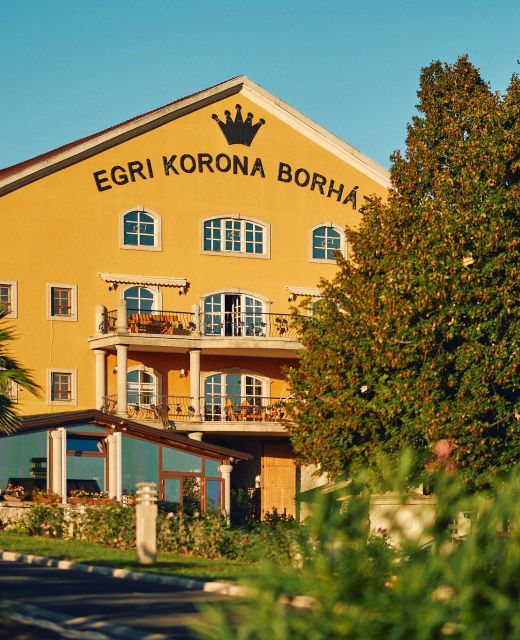 Egri Korona Borház - Borfalu, Wellness Hotel és Kemping