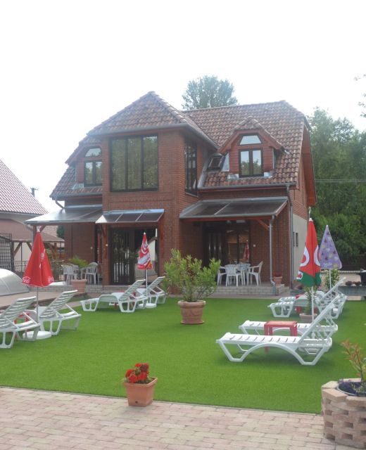 Mediterrán Medencés Apartmanház Szántód