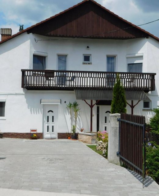 Fenyő Vendégház Parádsasvár