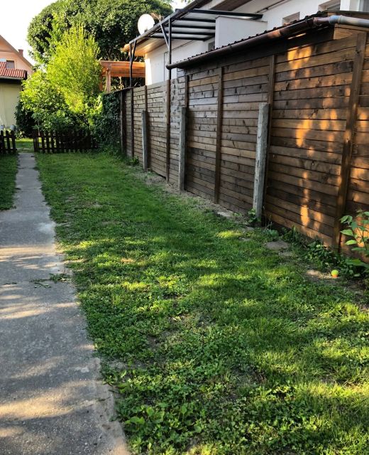 Zsuzsanna Vízközeli Kertes Apartman Balatonlelle