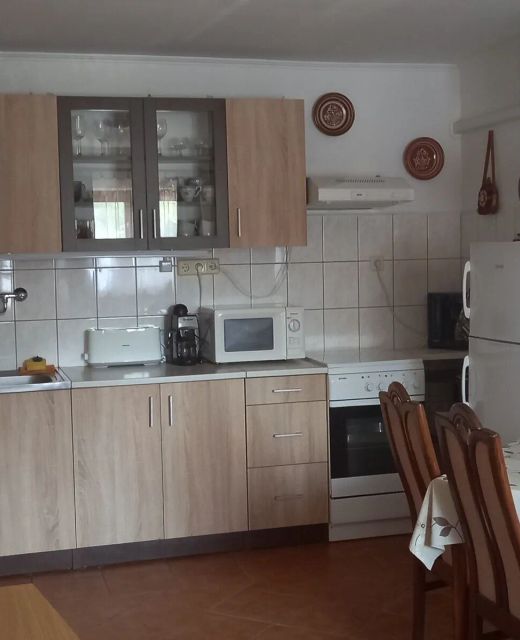 Meni Apartmanház Balatonföldvár