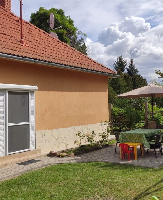 Lorka Vendégház Balatonmáriafürdő