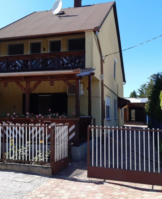 Gyuri Apartman Balatonboglár