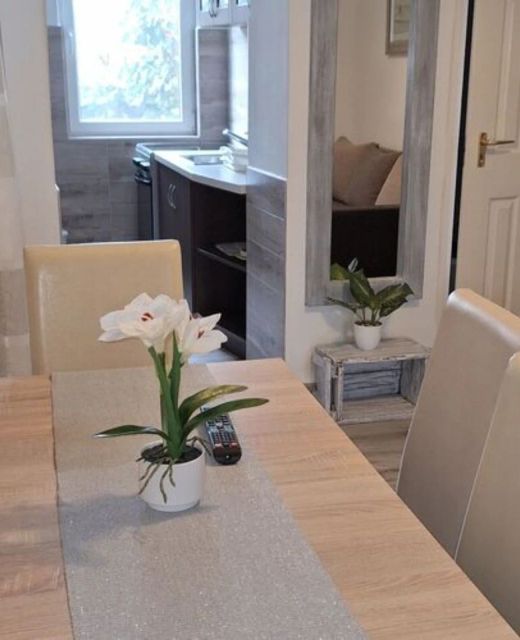 Amira Apartman Eger