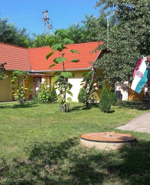 Tóparti Vendégház Dunaújváros