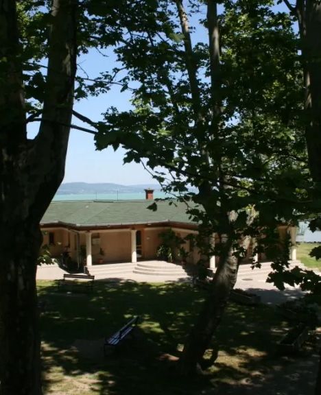 Fehérló Apartman Balatonboglár