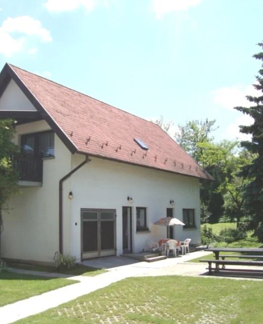 Gyöngyvirág Apartmanház Balatonboglár