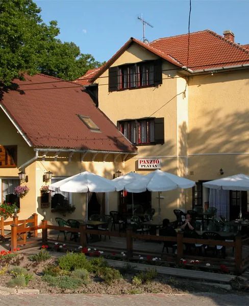 Platán Panzió Dobogókő