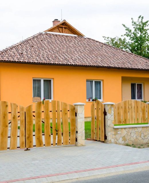 Urbán Vendégház Hangony