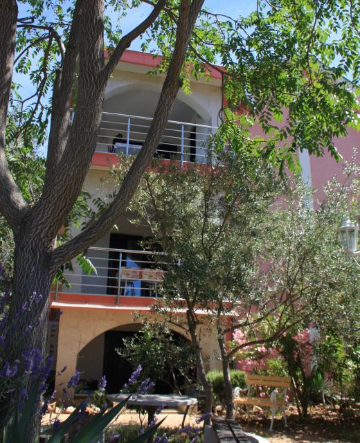 Apartmani Andreja Pinezići