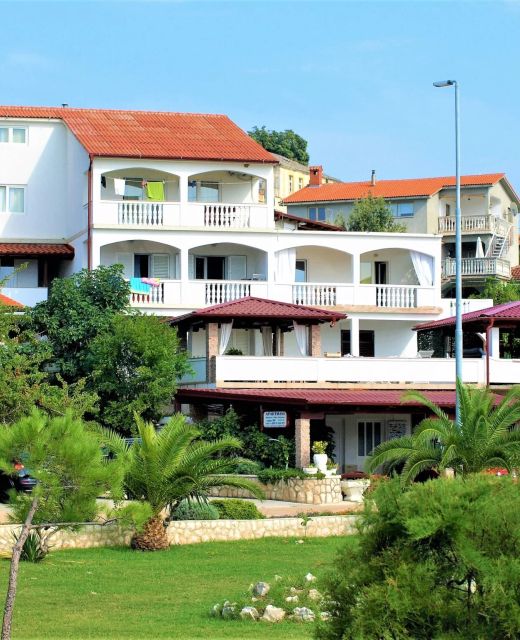 Apartmani Sandra Lopar