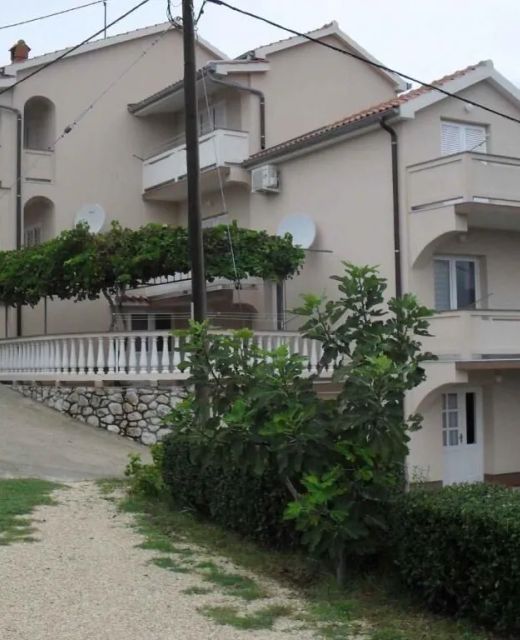Apartmani Desanka Lopar