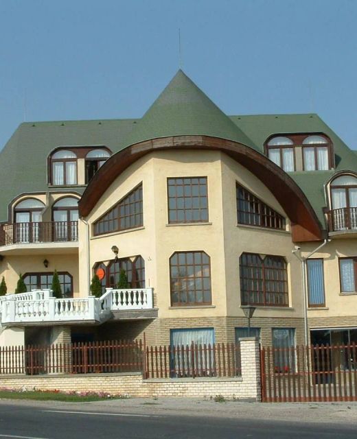 Hotel Holdfény Kápolnásnyék
