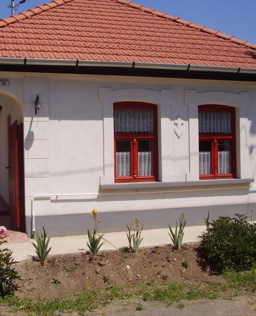 Hollókői Vendégház Abaújszántó