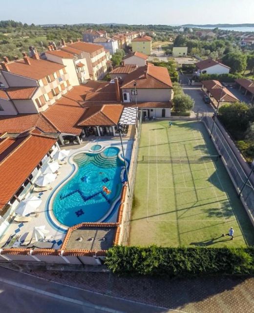 Hotel Villa Letan Peroj