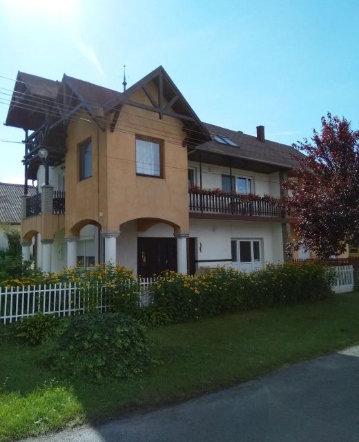 Edit Mama Apartmanja Balatonboglár