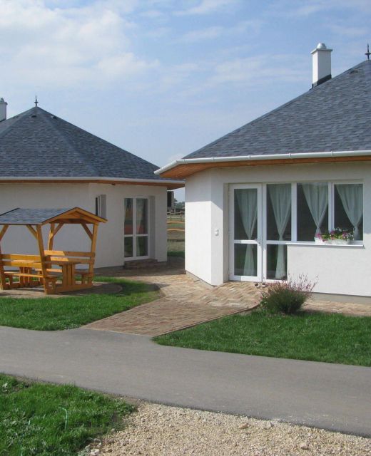 Kabóka Lovastanya Apartman Enying