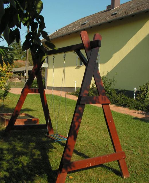 Napsugár Apartman Kistolmács