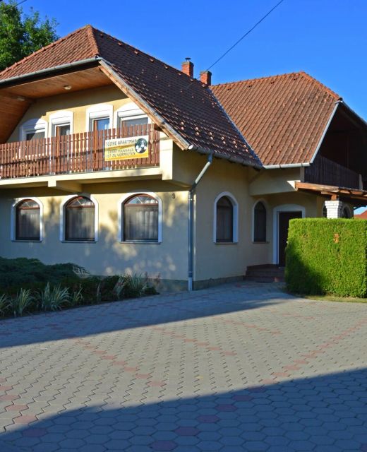 Tőzike Apartmanház Lenti