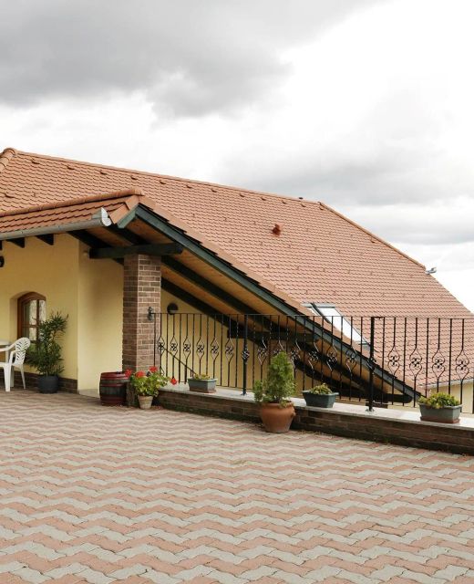 Sárosdi Pince és Panzió Szekszárd