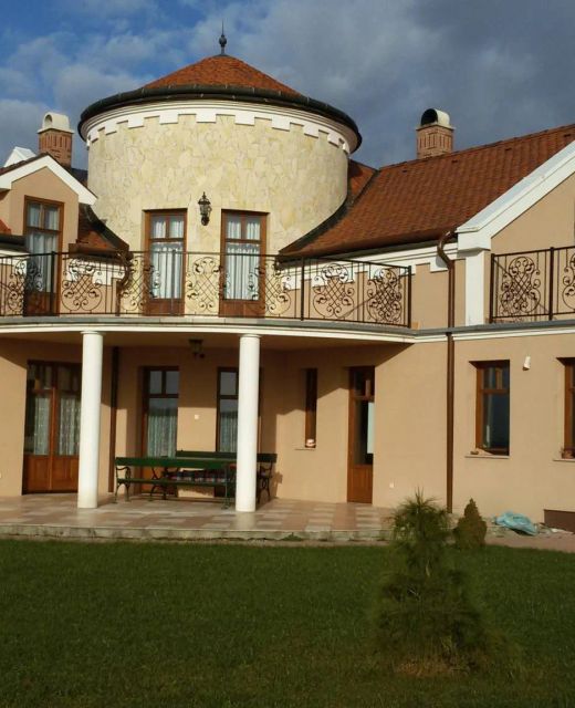 Hölgykő Vendégház Farkasgyepű