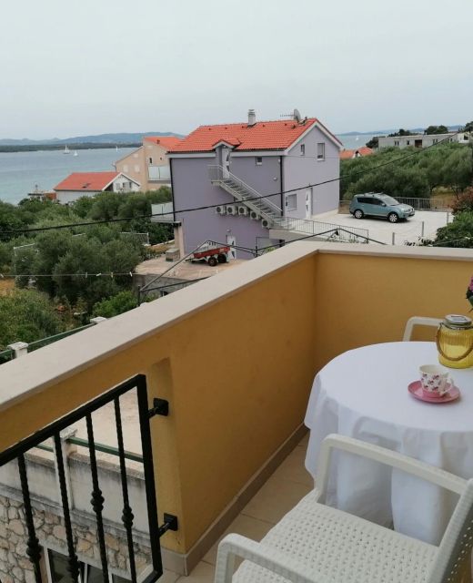 Apartman Roza L Tkon