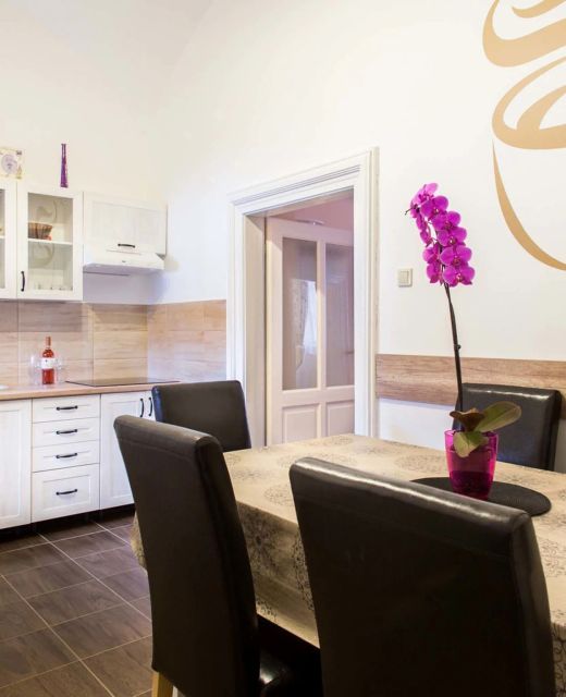 Főtér Apartman Eger