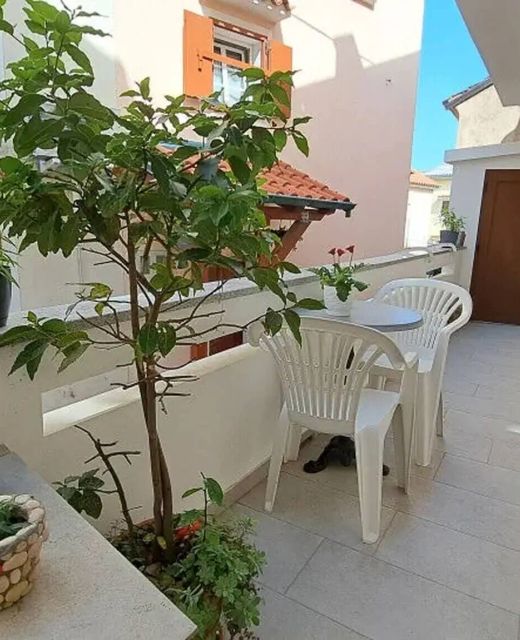 Apartment Zara Baška
