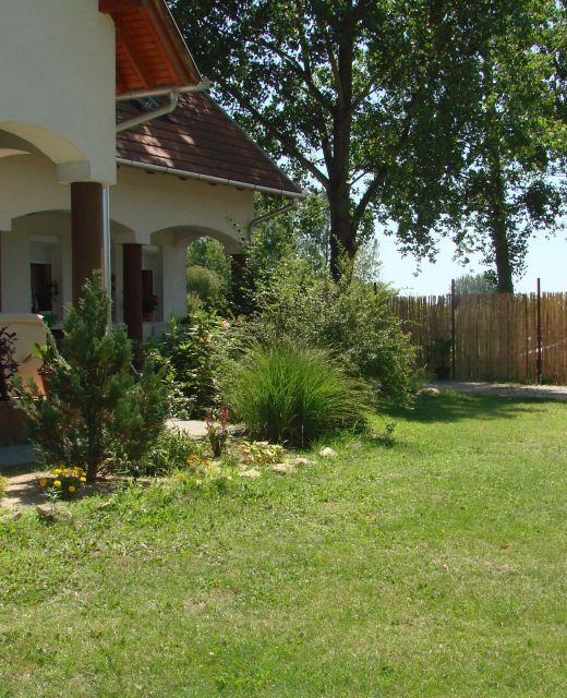 Bodobács Vendégház Tabdi