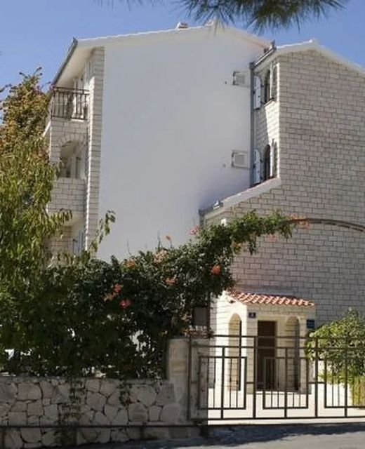 Apartmani Varnica Okrug Gornji