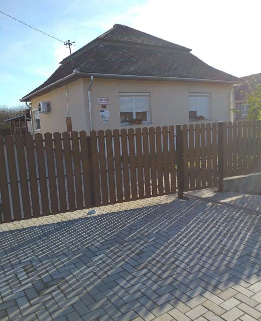 Kun Vendégház Kisar