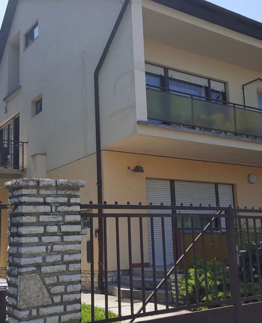 Lara Apartmanház Siófok