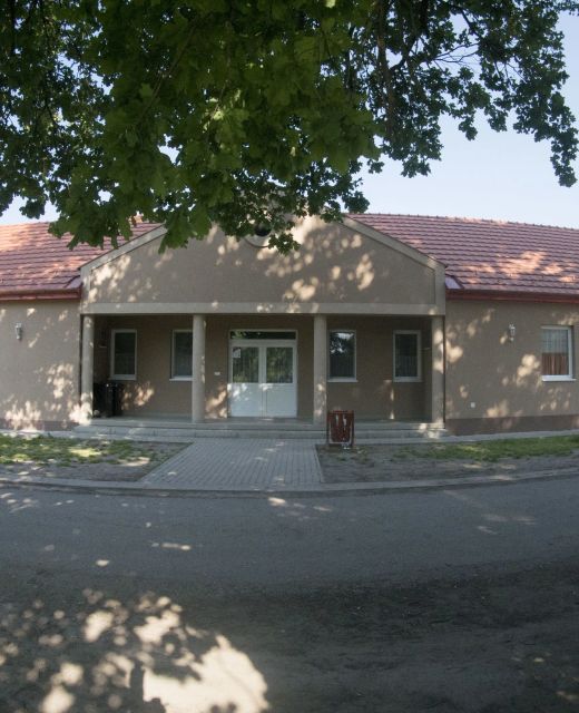 Sulyom Ifjúsági Szálló Géberjén