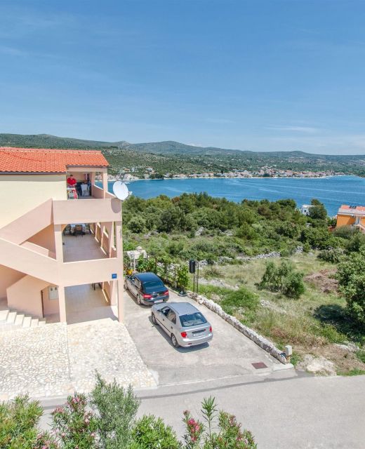 Apartment Mujan Rogoznica