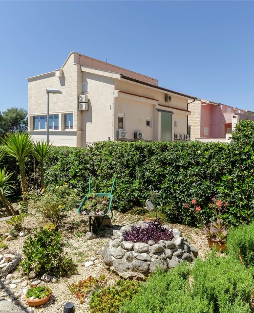 Apartments Katica Makarska