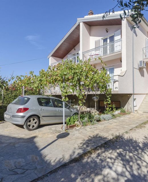 Apartment and Rooms Ema Vodice